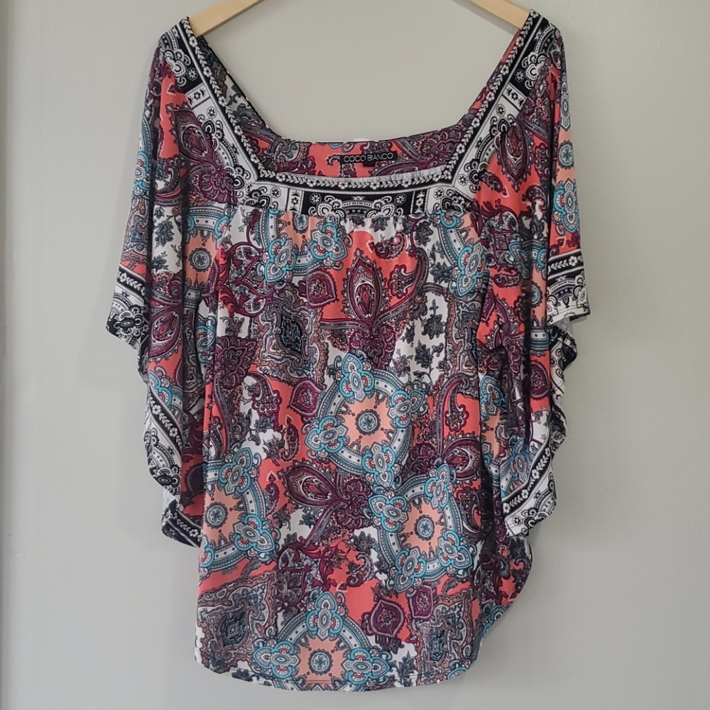 ⭐Coco Bianco colorful paisley top